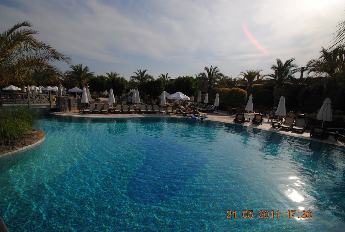 imagini hotel ROYAL WINGS LARA